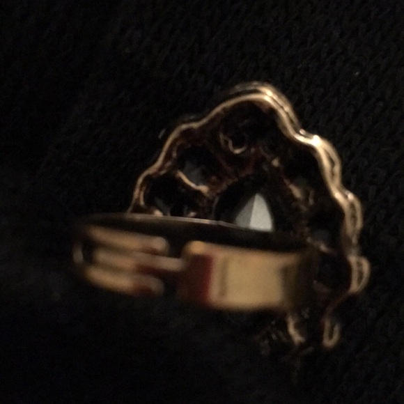 Sultan ring, size 7 but adjustable 🤗 - Picture 5 of 5